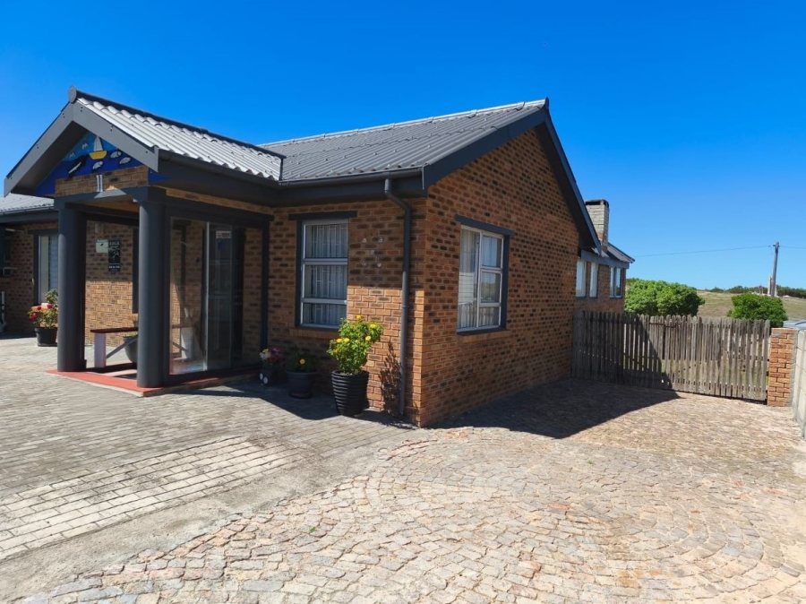 2 Bedroom Property for Sale in De Kelders Western Cape